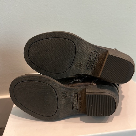 KENNETH Cole Reaction Dark Brown Boots size 8.5 Y - Picture 9 of 9